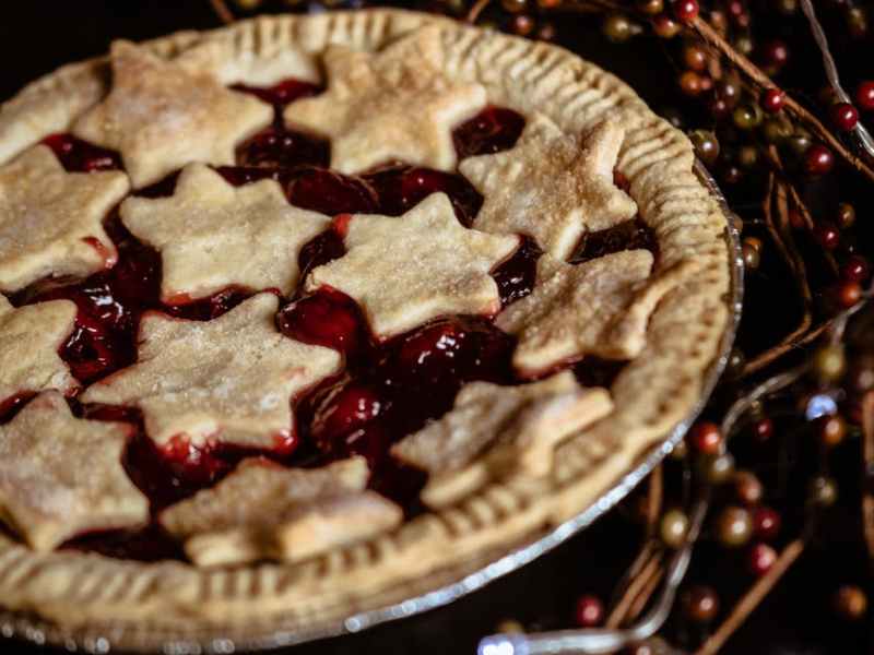 Cheaters Cherry Pie (Two Ingredient&nbsp;Pie)